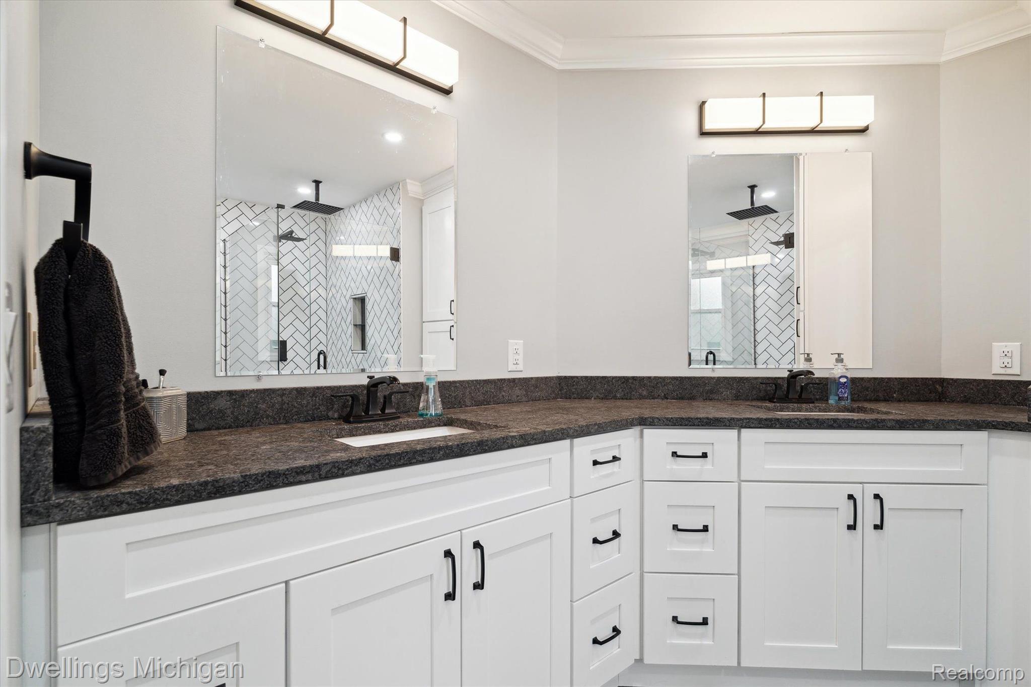 3174 Courtfield Drive Rochester, MI 48309 - Photo 30 of 52 Gallery Image 30
