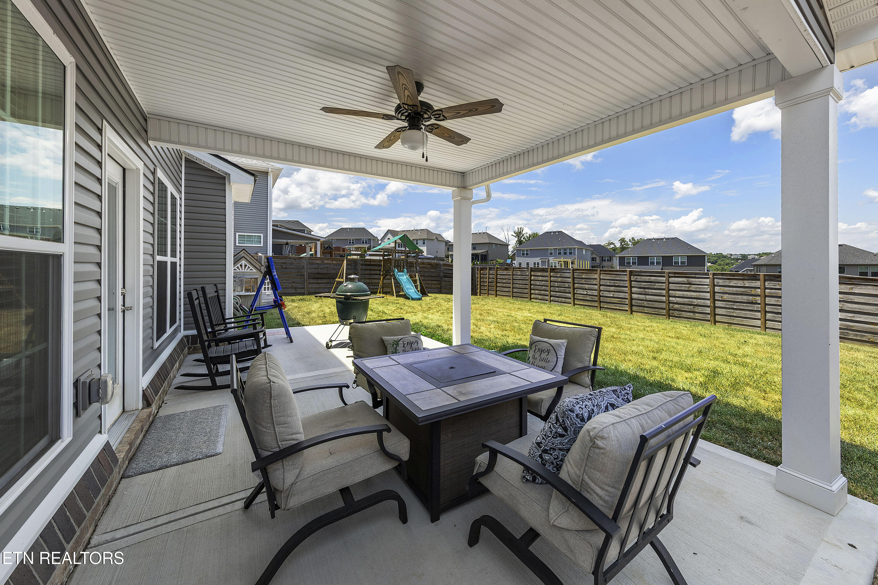 1431 Ridge Climber Road Knoxville, TN 37922 - Photo 3 of 44 L40A4185