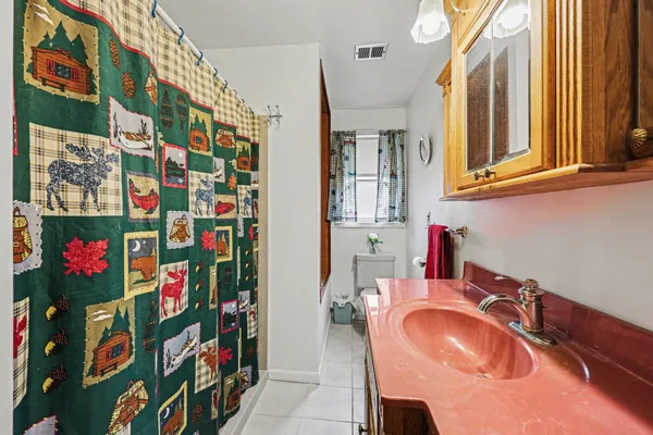 $430,000 | 7109 Lake Shore Drive, Gregory, MI 48137