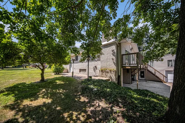 $430,000 | 7109 Lake Shore Drive, Gregory, MI 48137