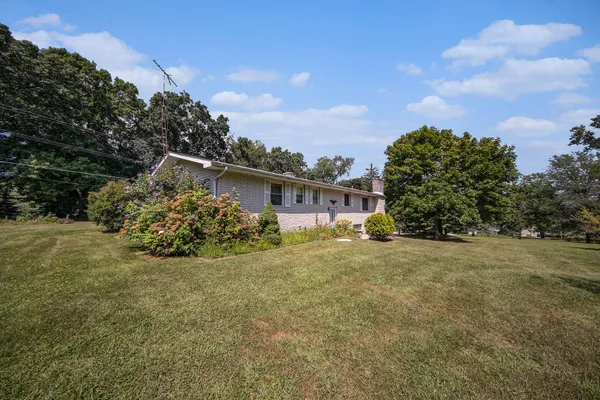 $430,000 | 7109 Lake Shore Drive, Gregory, MI 48137