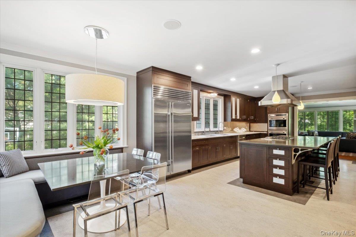 54 Inverness Road Scarsdale, NY 10583 - Photo 12 of 38