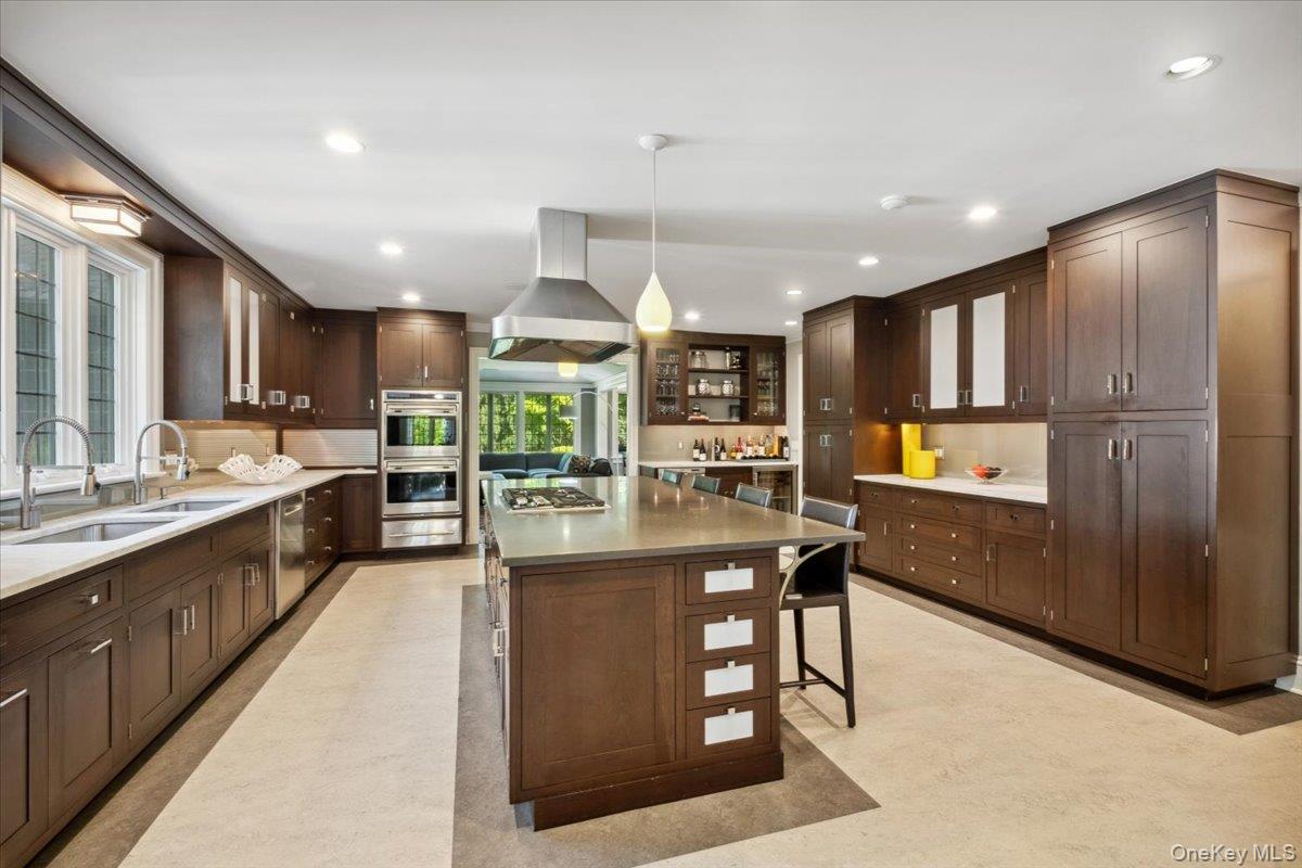 54 Inverness Road Scarsdale, NY 10583 - Photo 14 of 38