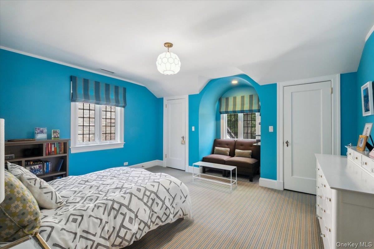 54 Inverness Road Scarsdale, NY 10583 - Photo 23 of 38