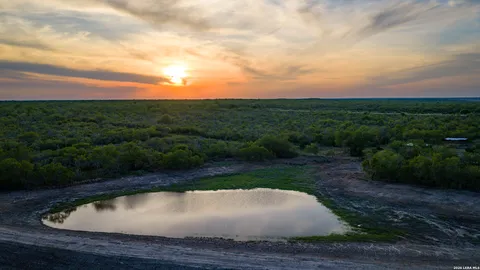 $2,532,000 | 422 F M 791, Campbellton, TX 78008