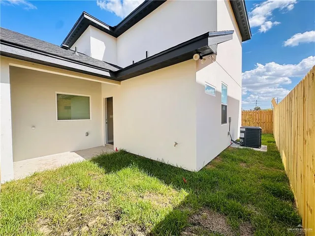 $1,550 | 2400 East San Andrea Street, Unit 2, Edinburg, TX 78542