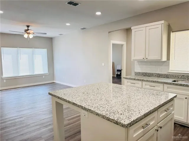 $1,550 | 2400 East San Andrea Street, Unit 2, Edinburg, TX 78542