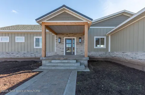 $1,100,000 | 330 Mantua Mdws Lane, Afton, WY 83110