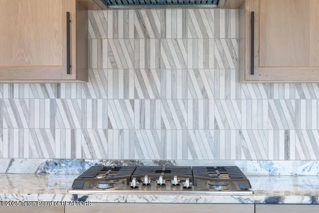 $1,100,000 | 330 Mantua Mdws Lane, Afton, WY 83110