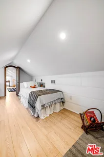$1,629,000 | 4740 Denny Avenue, Toluca Lake, CA 91602