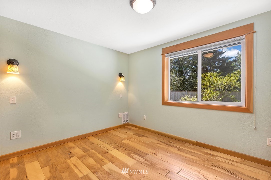 2428 166th Place Southeast Bothell, WA 98012 - Photo 11 of 21