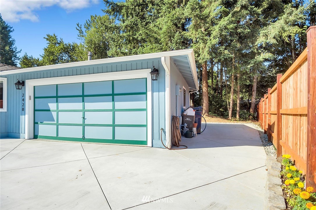 2428 166th Place Southeast Bothell, WA 98012 - Photo 3 of 21
