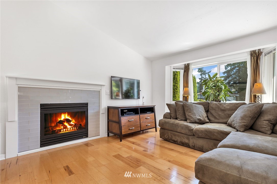 2428 166th Place Southeast Bothell, WA 98012 - Photo 7 of 21