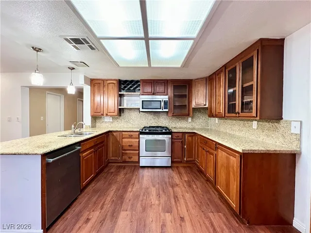 $2,970 | 6776 Quinella Drive, Las Vegas, NV 89103