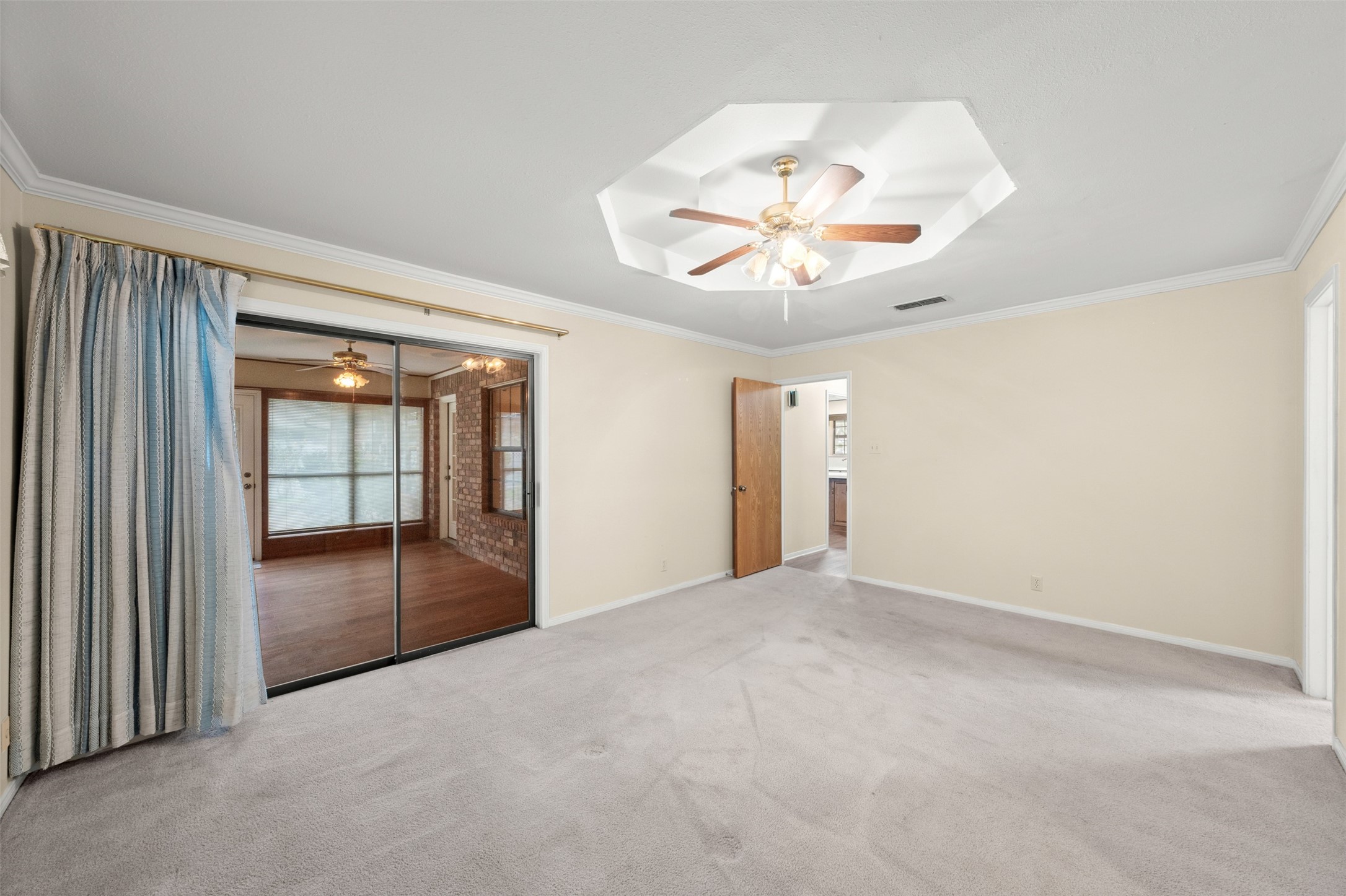 9 Beaver Loop Temple, TX 76502 - Photo 8 of 28