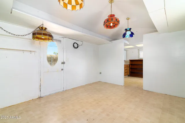 a view of an entryway and hall