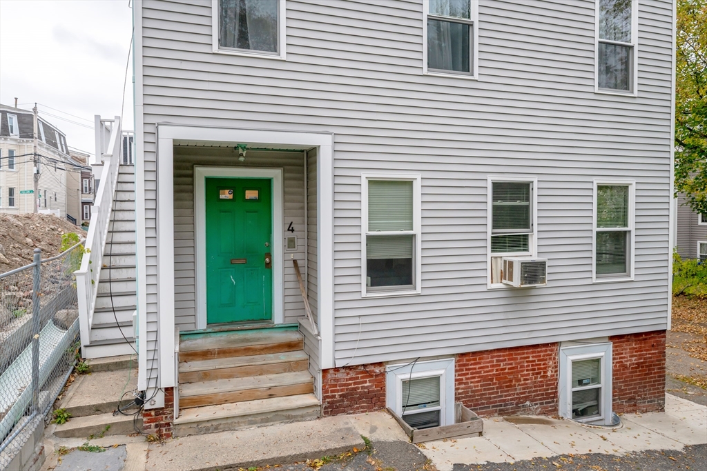 4 Rand Place Boston, MA 02125 - Photo 4 of 27