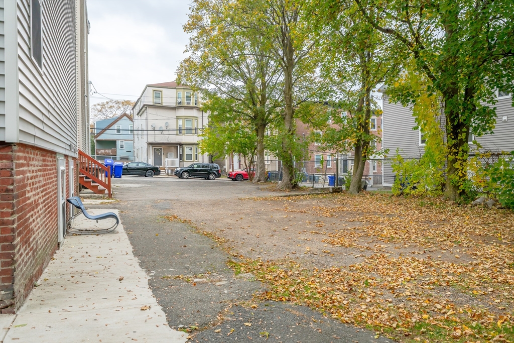 4 Rand Place Boston, MA 02125 - Photo 5 of 27