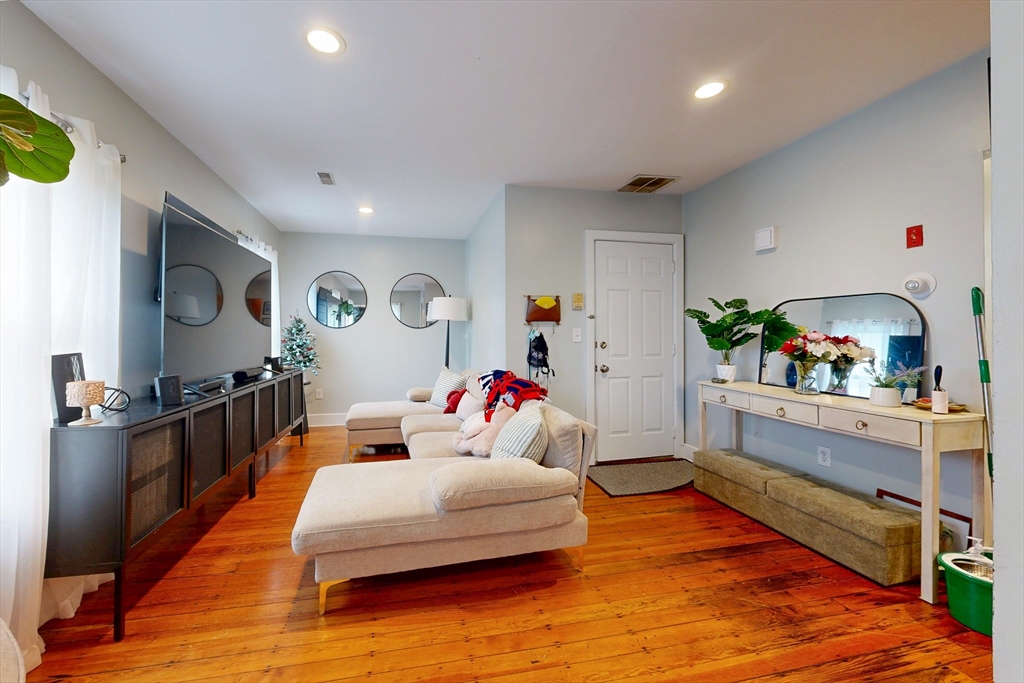 4 Rand Place Boston, MA 02125 - Photo 9 of 27