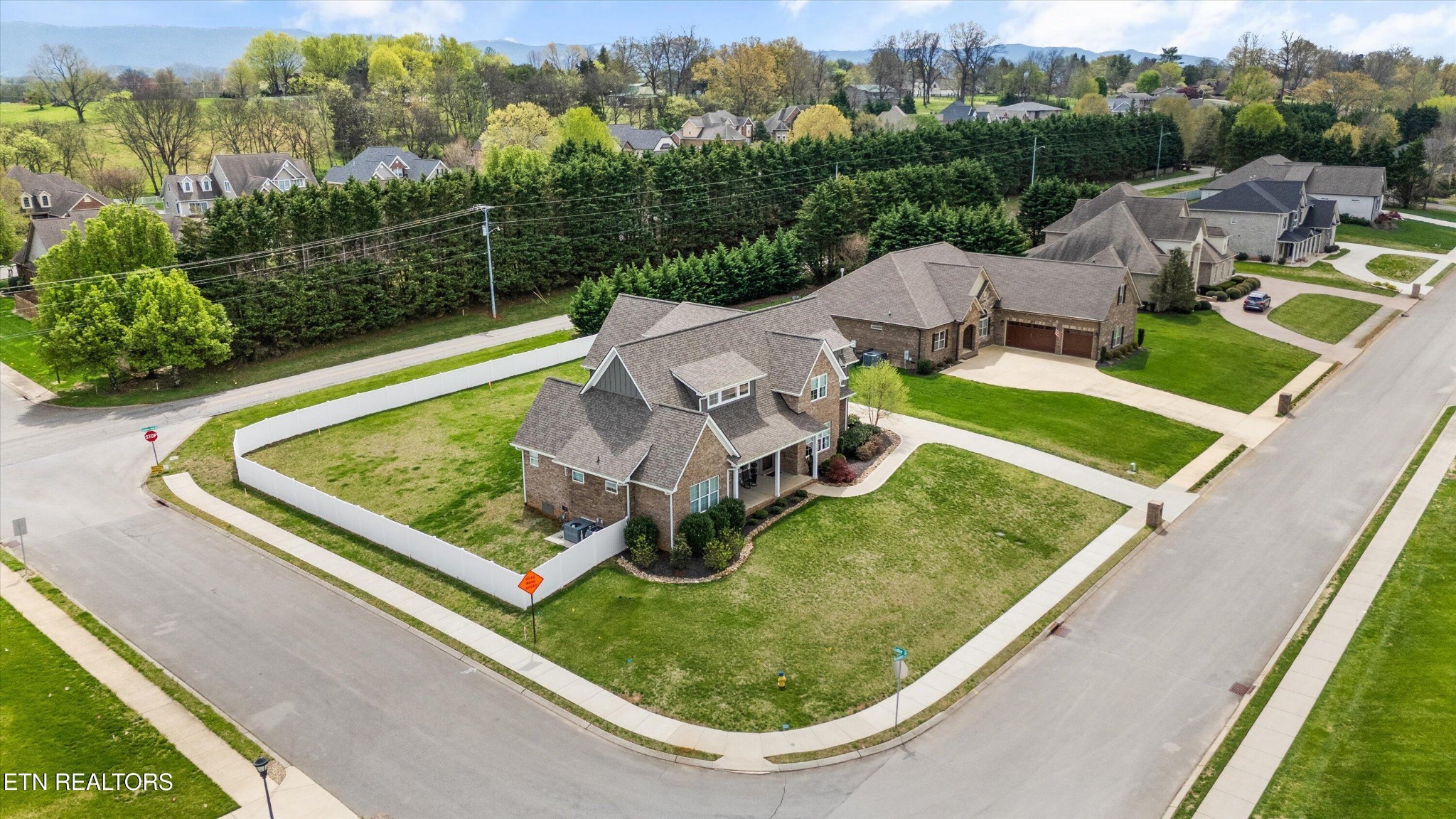 2206 Rockingham Drive Maryville, TN 37803 - Photo 38 of 40 Gallery Image 38