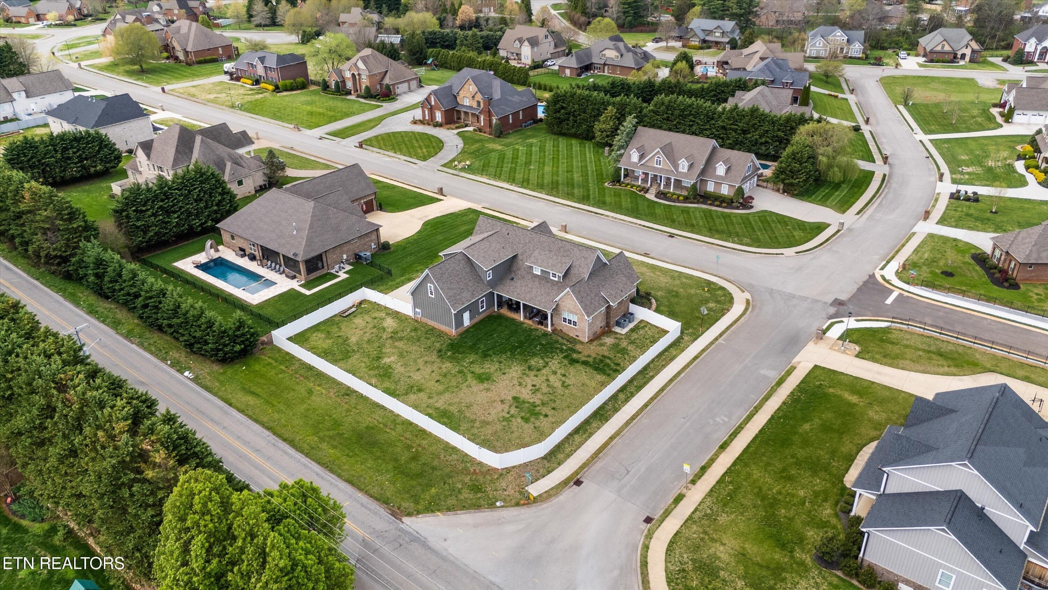 2206 Rockingham Drive Maryville, TN 37803 - Photo 39 of 40 Gallery Image 39