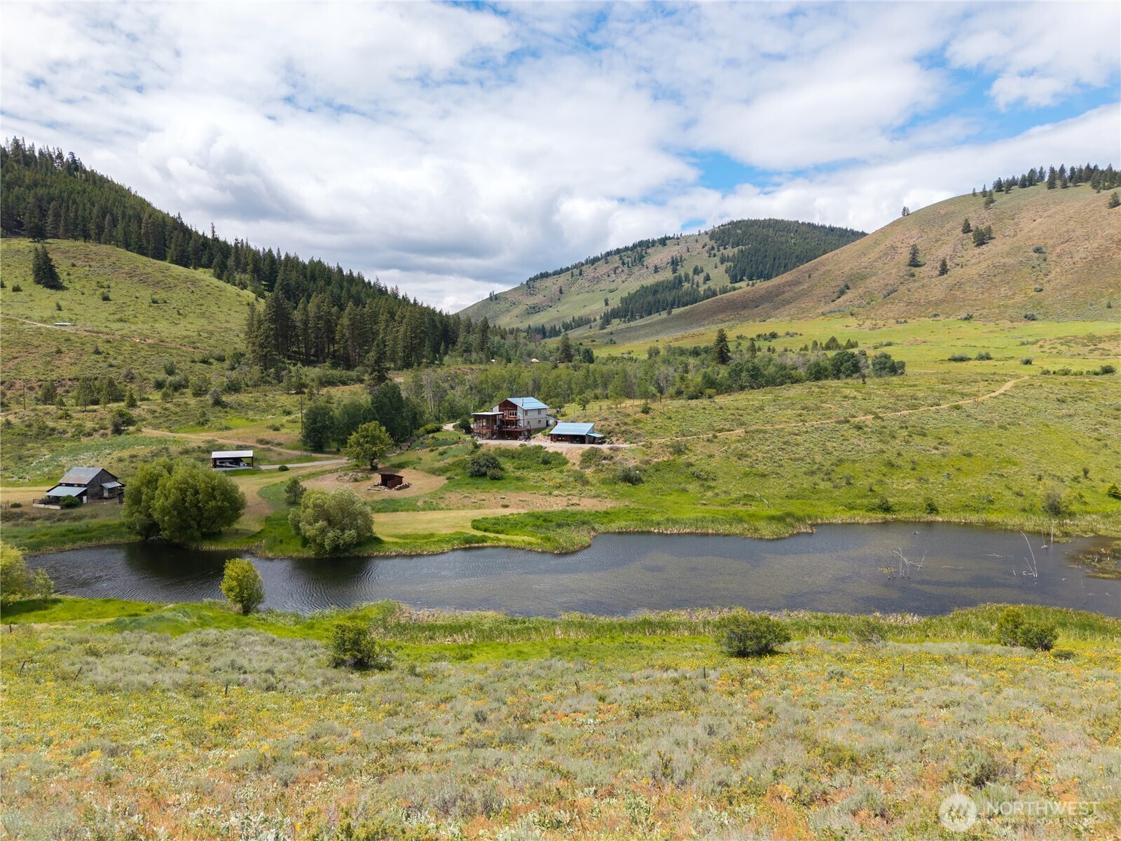 494 Rendezvous Road Winthrop, WA 98862 - Photo 19 of 40