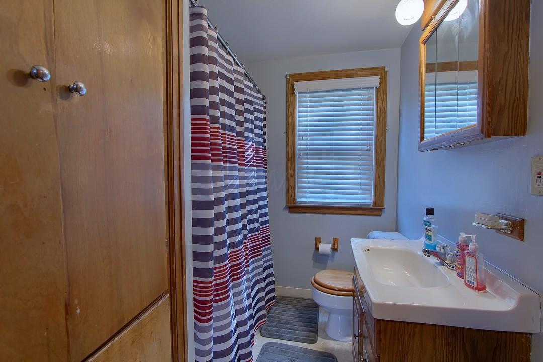 92 North James Road Columbus, OH 43213 - Photo 14 of 23 Gallery Image 14