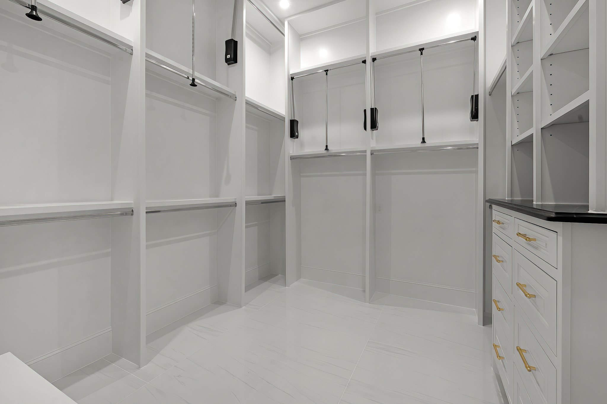 26041 Crown Ranch Boulevard Montgomery, TX 77316 - Photo 41 of 48 a bathroom with a shower and a glass door