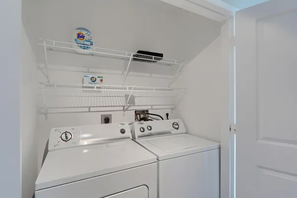$3,995 | 300 South Australian Avenue, Unit 818, West Palm Beach, FL 33401