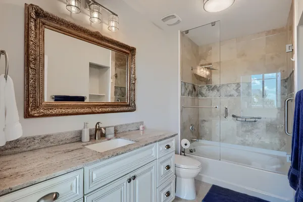 $3,995 | 300 South Australian Avenue, Unit 818, West Palm Beach, FL 33401