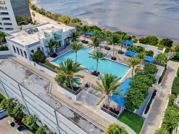 $3,995 | 300 South Australian Avenue, Unit 818, West Palm Beach, FL 33401