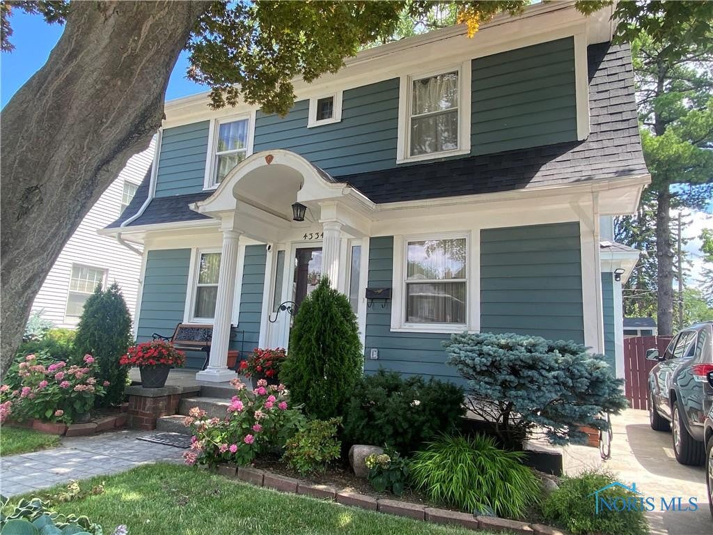 4334 Lowe Road Toledo, OH 43612 - Photo 1 of 8 Gallery Image 1