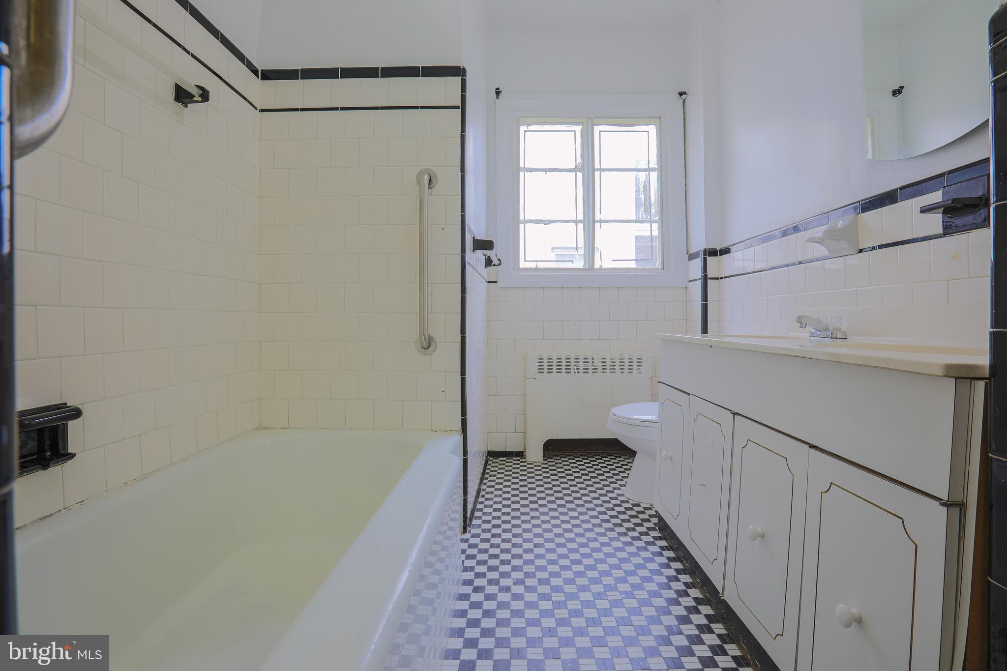 6014 Clover Road Baltimore, MD 21215 - Photo 13 of 18 Gallery Image 13