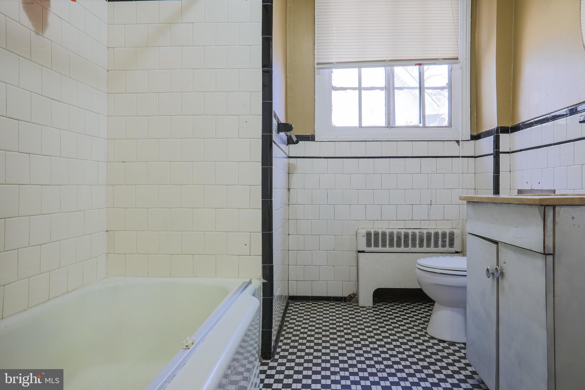 6014 Clover Road Baltimore, MD 21215 - Photo 16 of 18 Gallery Image 16