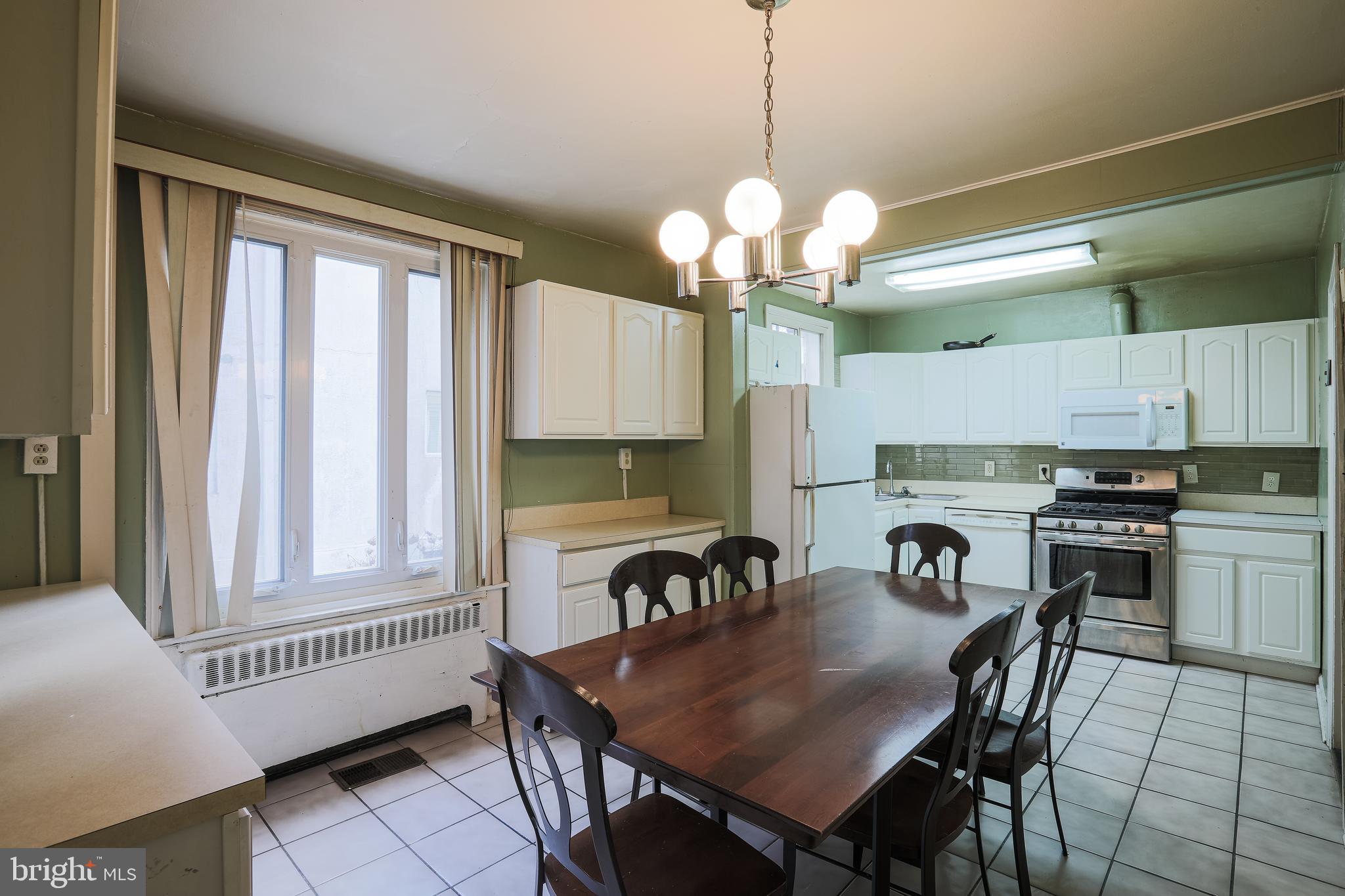 6014 Clover Road Baltimore, MD 21215 - Photo 7 of 18 Gallery Image 7