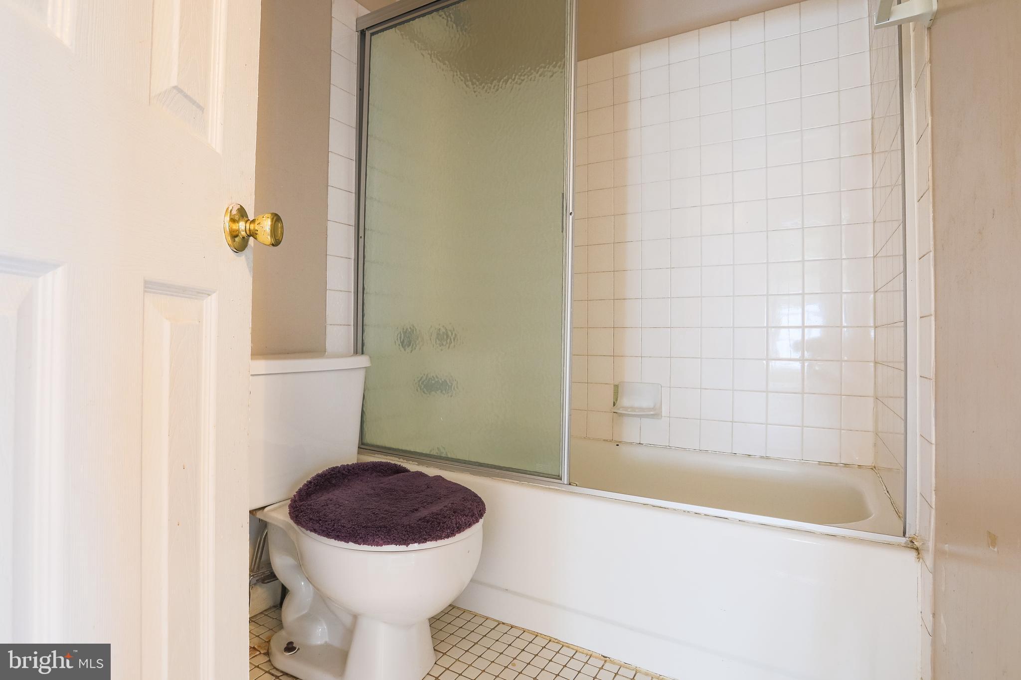 6014 Clover Road Baltimore, MD 21215 - Photo 10 of 18 Gallery Image 10