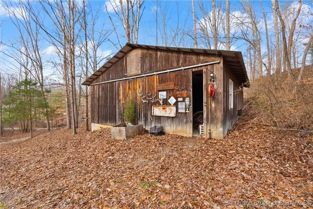 $230,000 | 3497 East County Road 910 South, Marengo, IN 47140