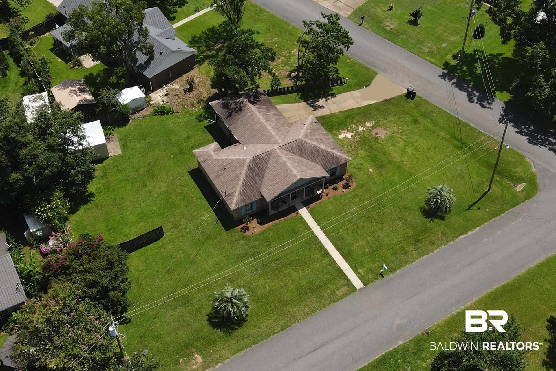 18874 Mahan Loop Robertsdale, AL 36567 - Photo 4 of 25