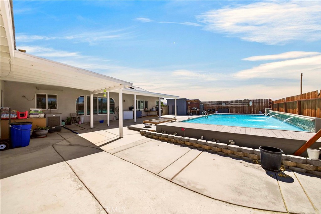 21031 Rancherias Road Apple Valley, CA 92307 - Photo 7 of 39 Gallery Image 7