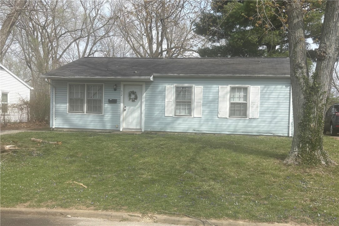 1987 East Cantrell Street Decatur, IL 62521 - Photo 12 of 15 32 Ridgecrest