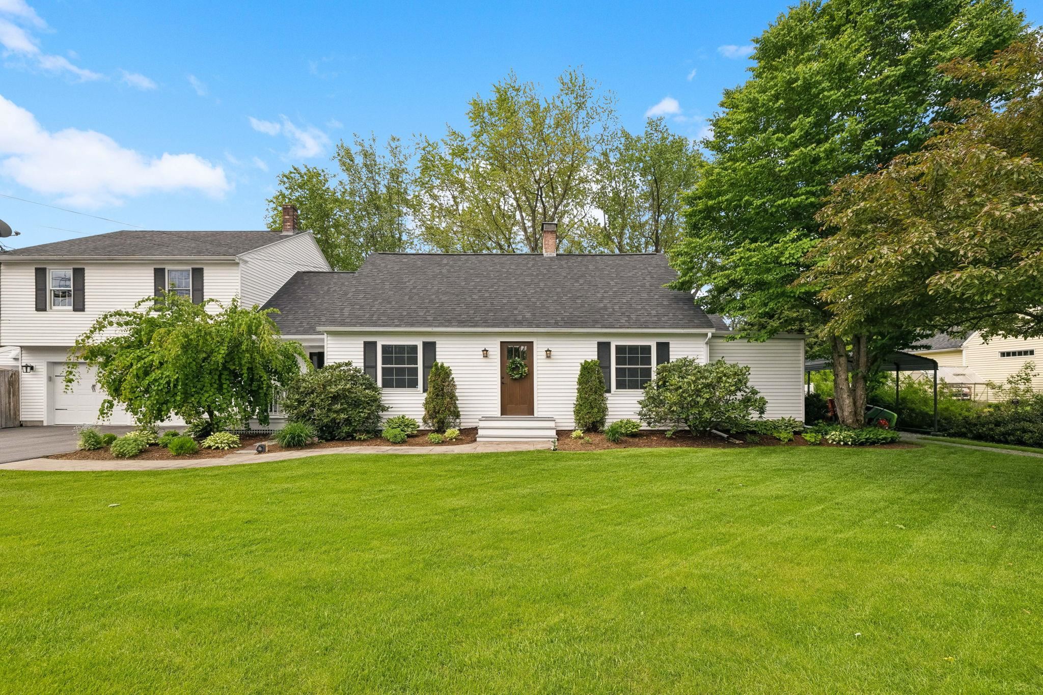 86 Hurricane Road Keene, NH 03431 - Photo 3 of 60