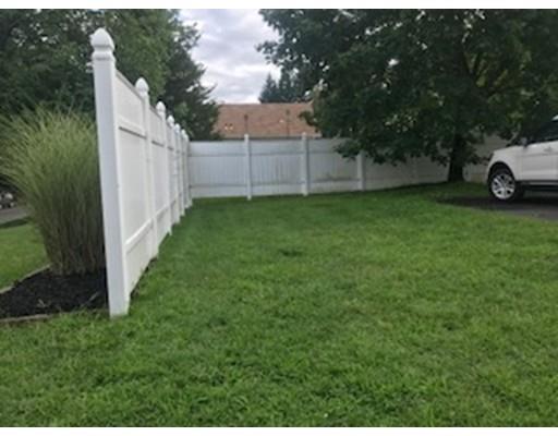 737 Piper Road West Springfield, MA 01089 - Photo 3 of 15