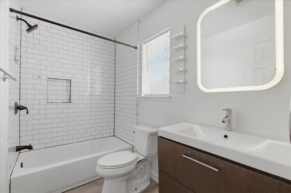 $229,900 | 1015 East Yager Lane, Unit 18, Austin, TX 78753