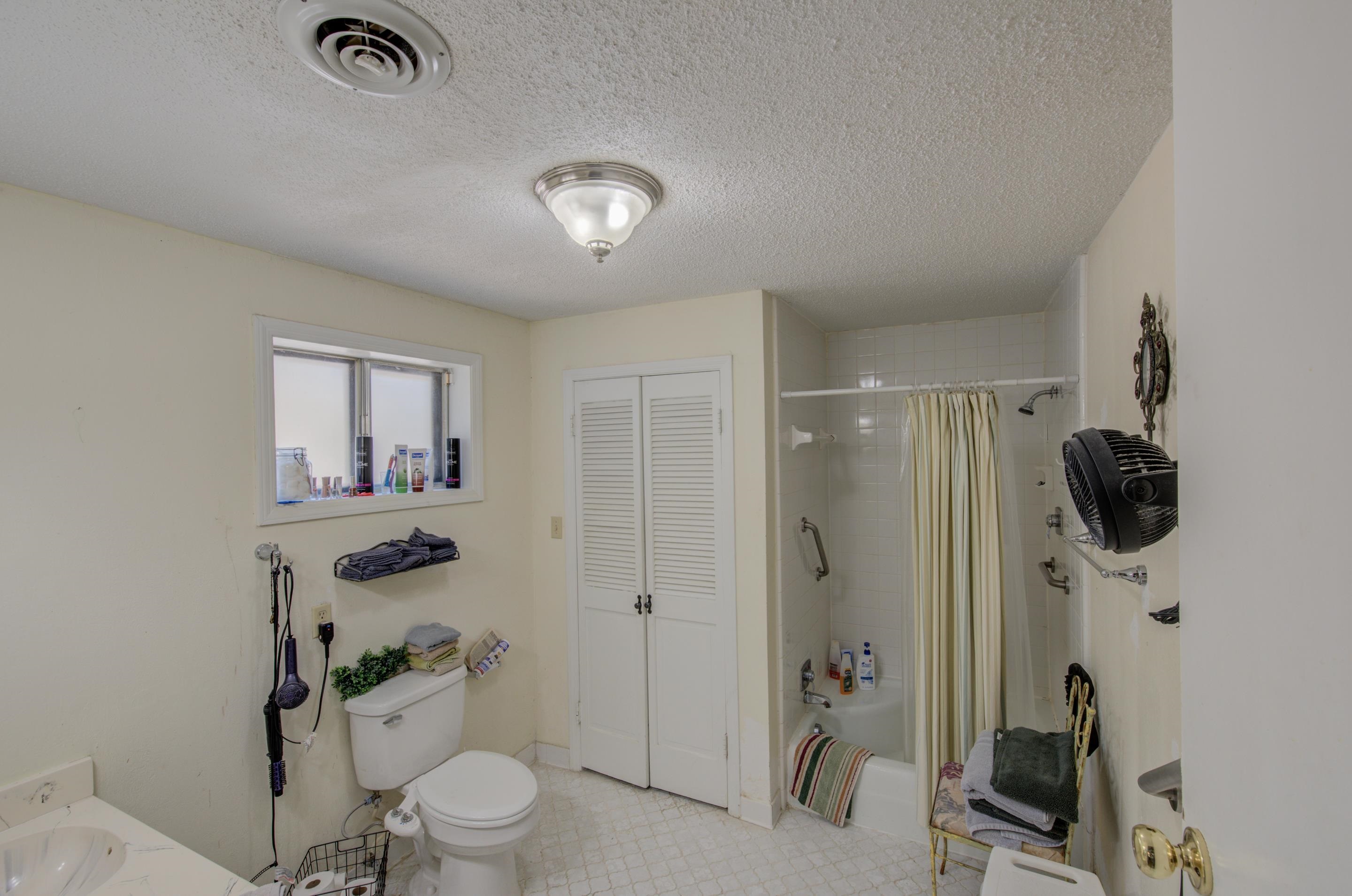 1256 Mullins Station Road Memphis, TN 38134 - Photo 12 of 22