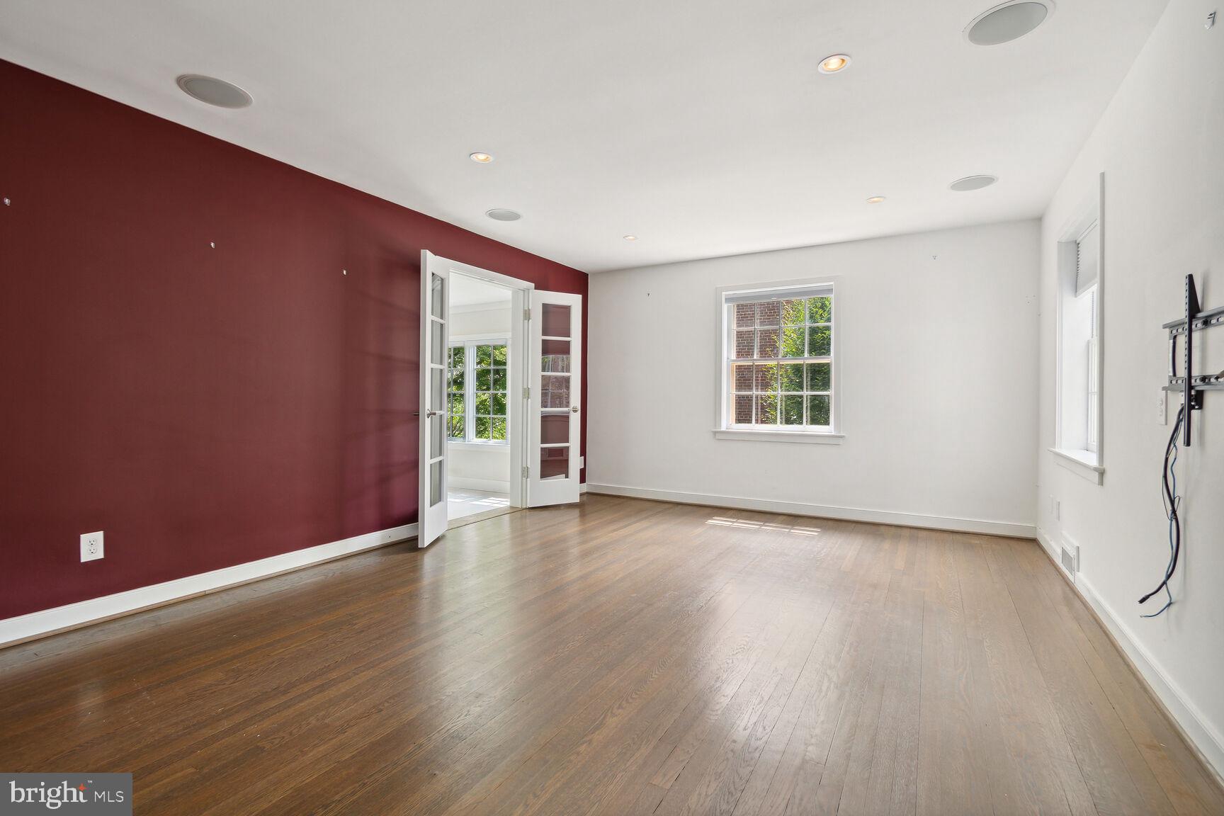 3712 Fordham Road Northwest Washington, DC 20016 - Photo 21 of 45 Bright, open space with bold accents.
