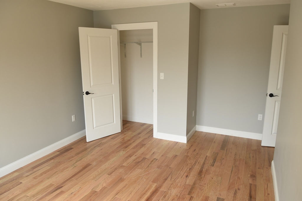 59 Sunderland Road Worcester, MA 01604 - Photo 12 of 21 Gallery Image 12