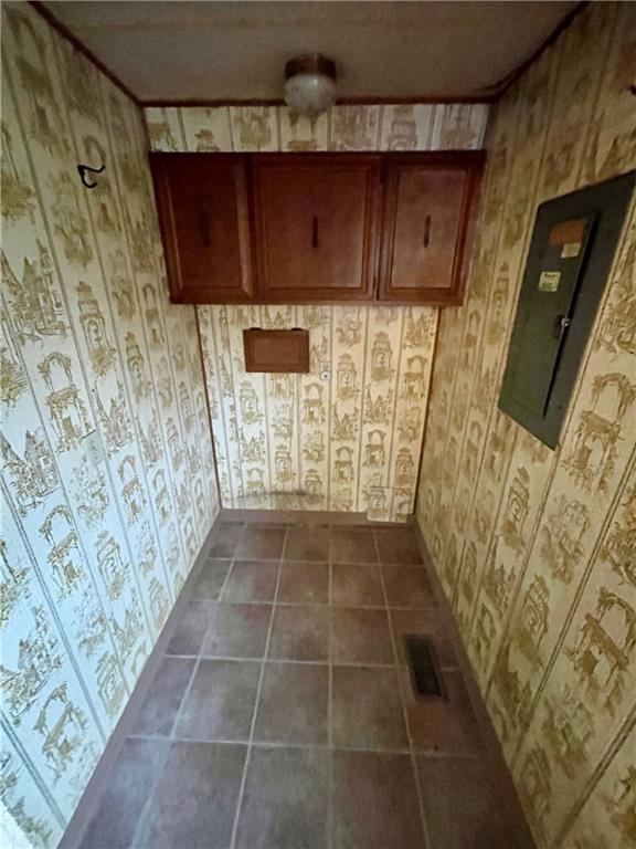 1305 Old State Road Apollo, PA 15613 - Photo 11 of 35 a view of wooden door