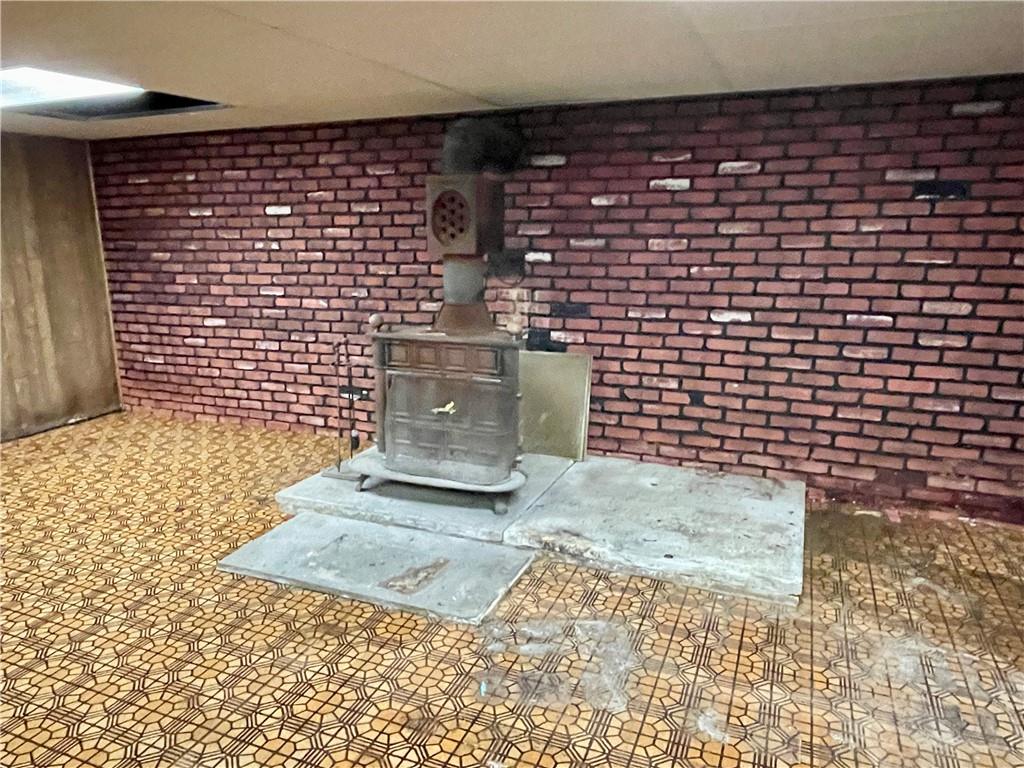 1305 Old State Road Apollo, PA 15613 - Photo 25 of 35 a view of a brick wall
