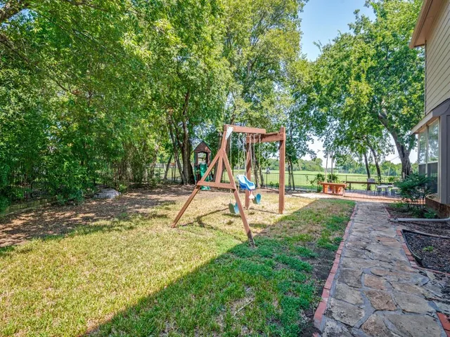 $3,000 | 6009 Glen Abbey Court, Garland, TX 75044