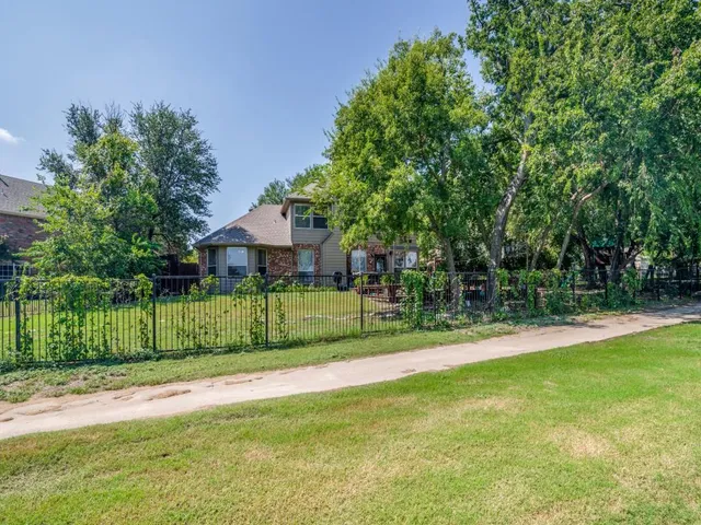 $3,000 | 6009 Glen Abbey Court, Garland, TX 75044